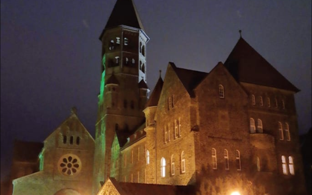 Abadia desconectada.