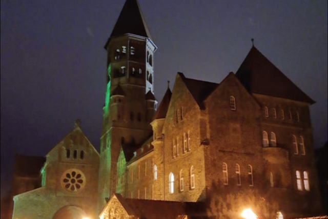 Abadia desconectada.